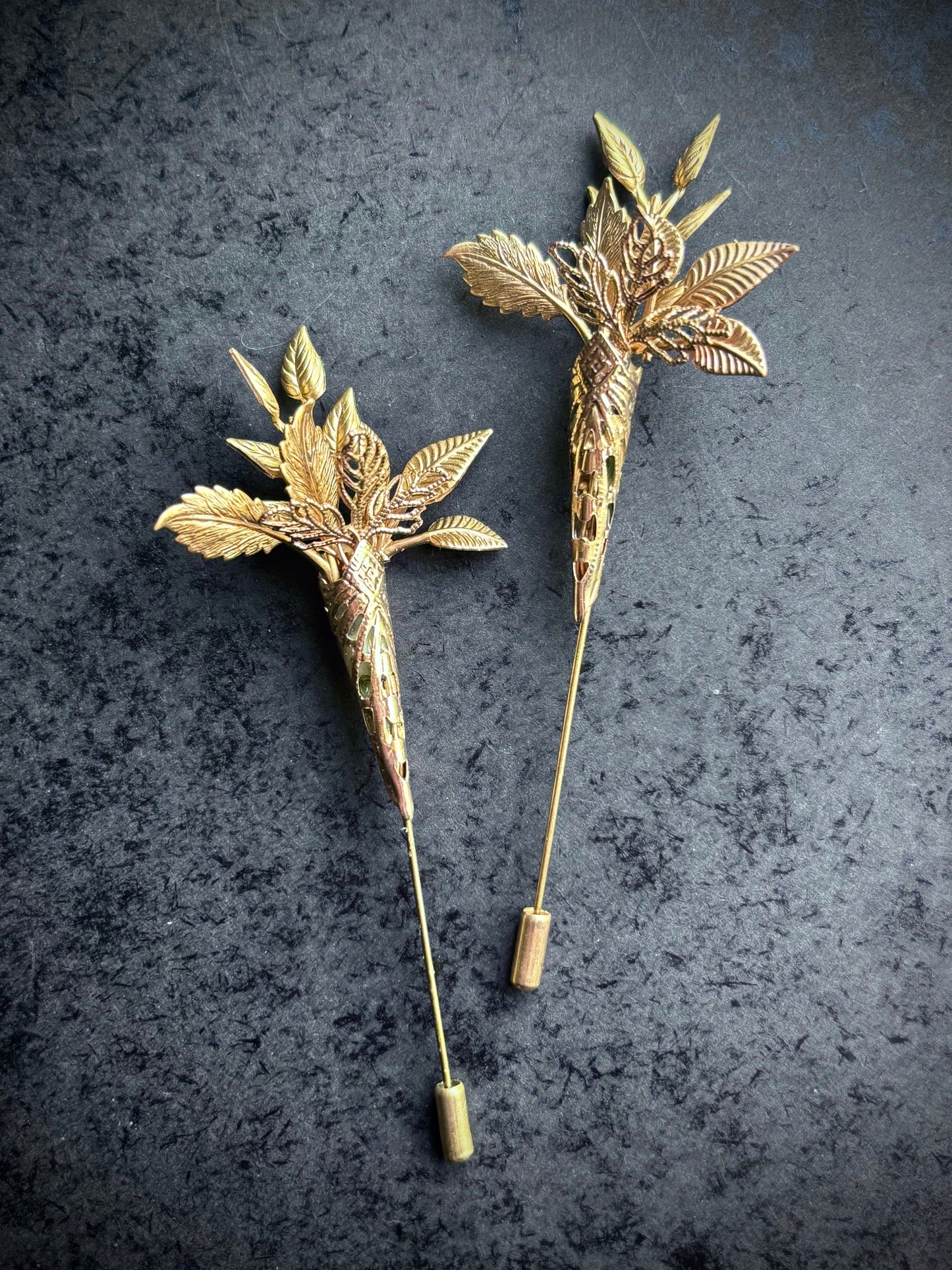 Margot Buttonholes