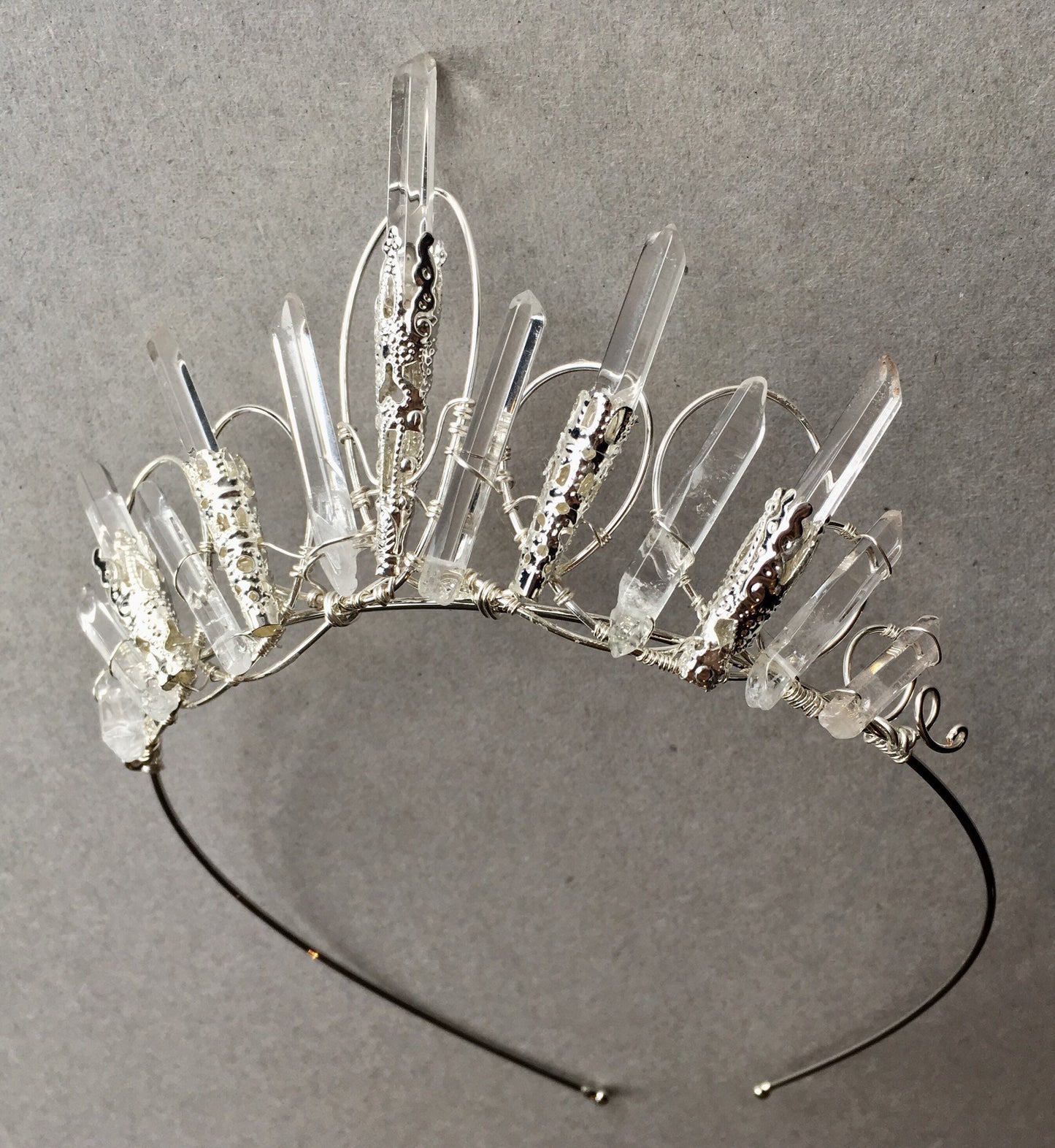The VICTORIA Crystal Crown