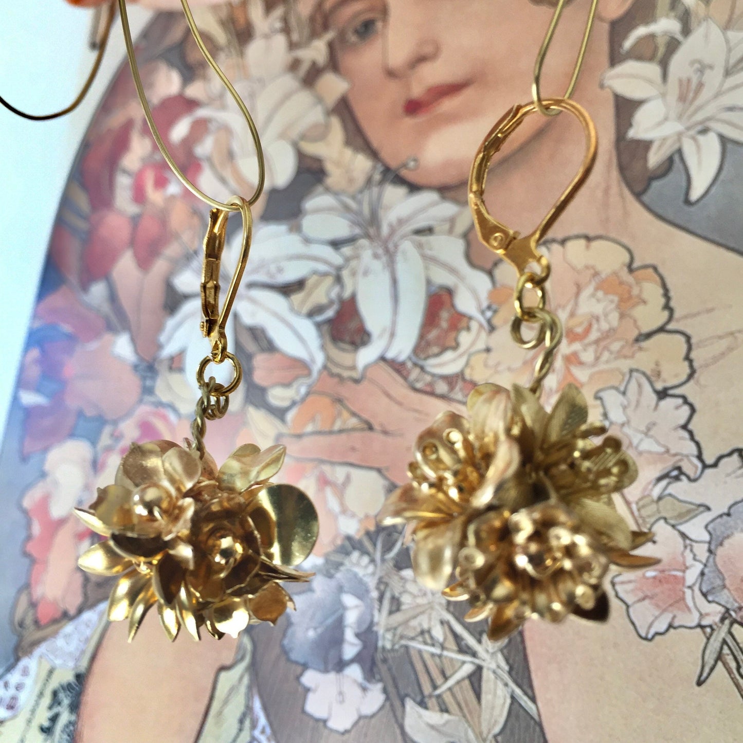 The FLORA Earrings