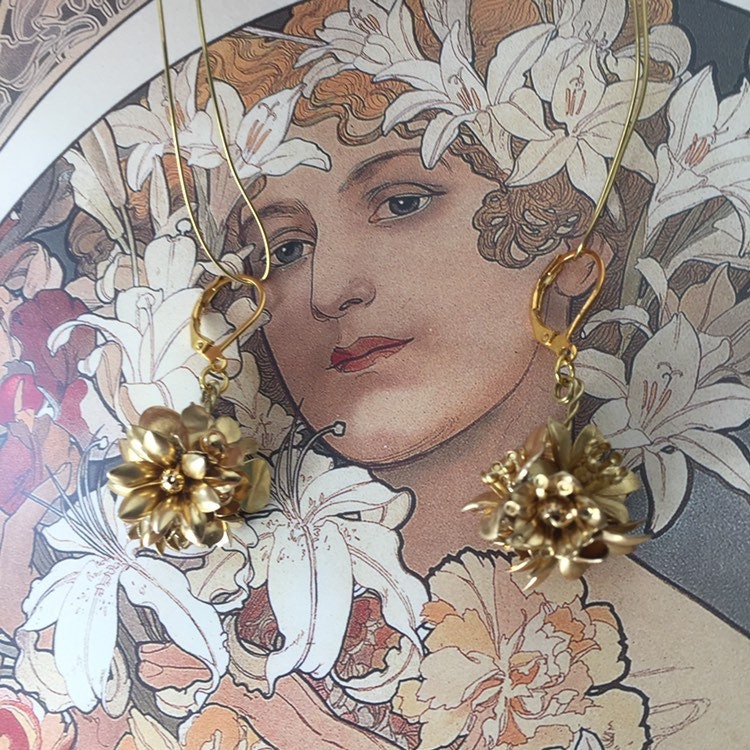 The FLORA Earrings
