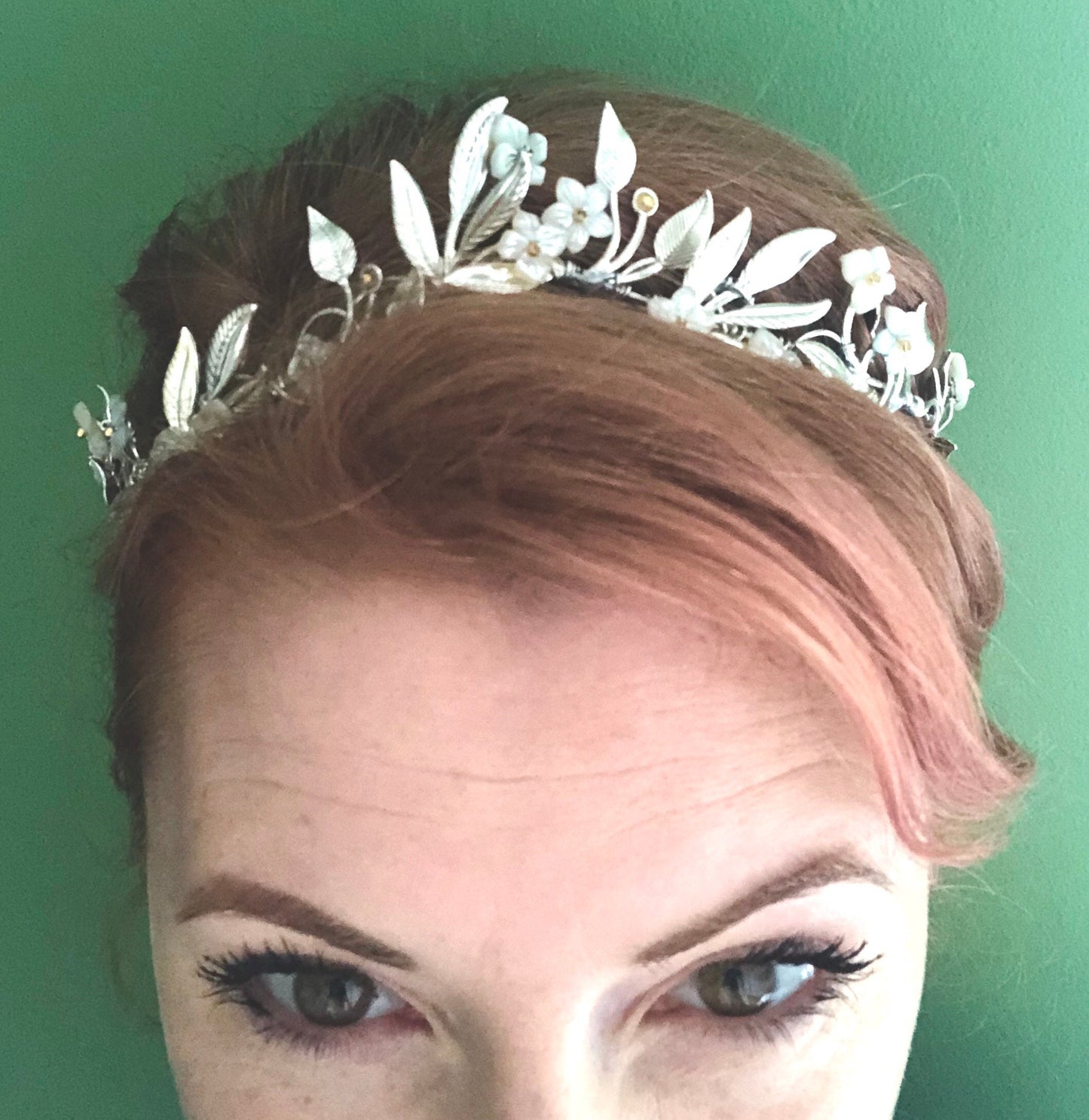 The OSTARA Leaf & Shell Flower Headband.