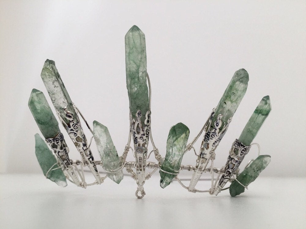 The IVY Green Crystal Crown