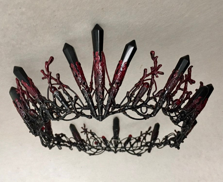 The VIVIENNE Black Burgundy Full Crown.