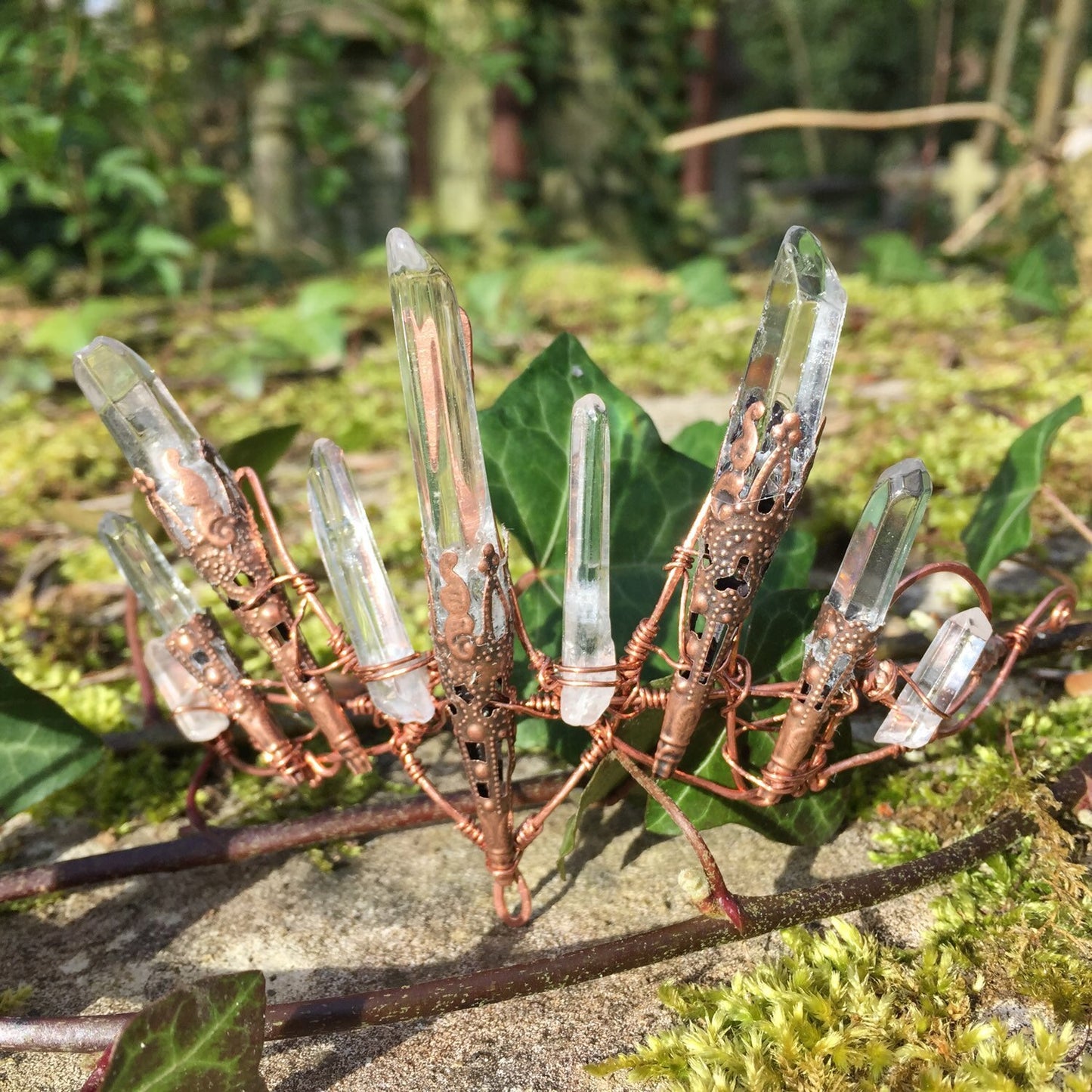 The OPHELIA Quartz Crown